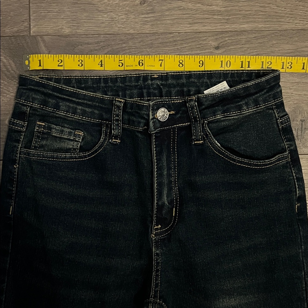 SHEIN Dark Wash Flare Jeans - Picture 5 of 6